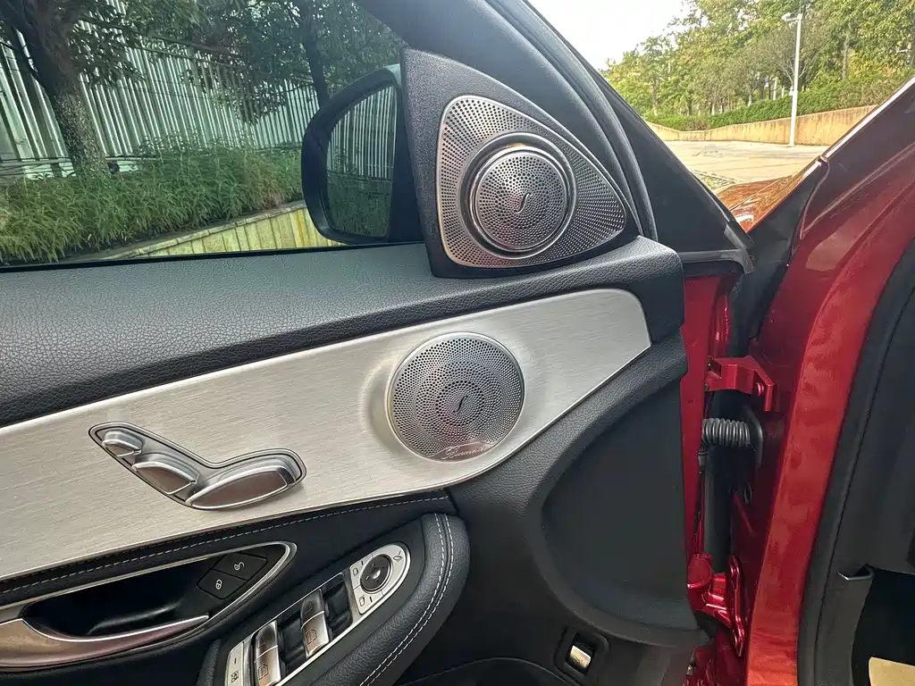 Mercedes-Benz C-Class — миниатюра 16