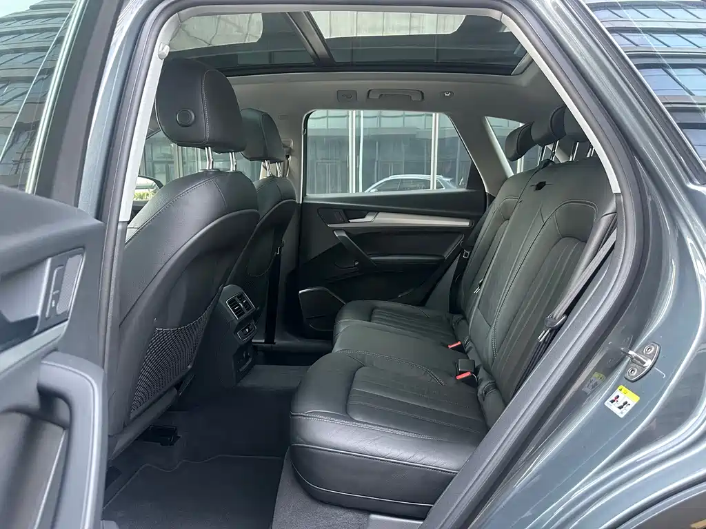 Audi Q5L — миниатюра 8