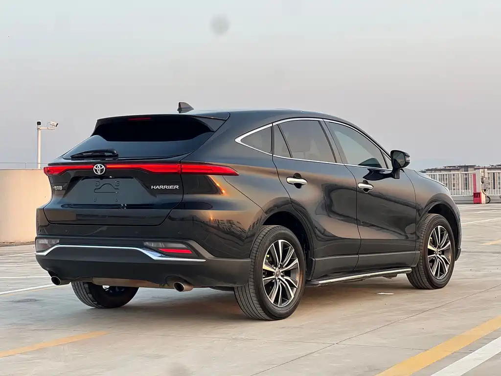Toyota Harrier — миниатюра 7