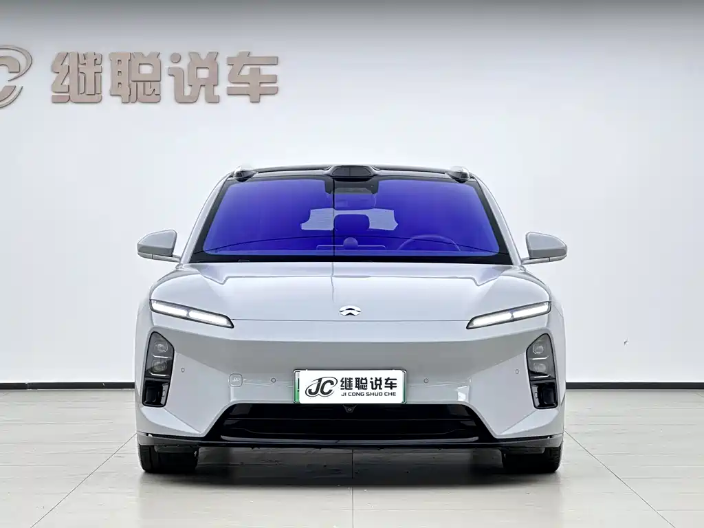 NIO ET5T — миниатюра 2