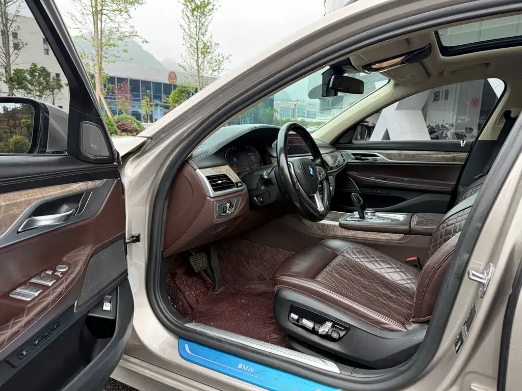 BMW 7 Series 7 2019 740Li Lead Luxury