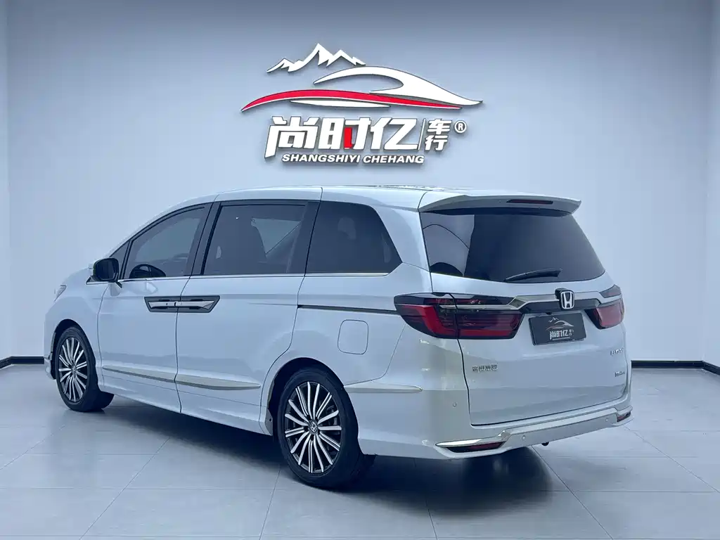 Honda Elysion 2024 2.0L e:HEV Luxury
