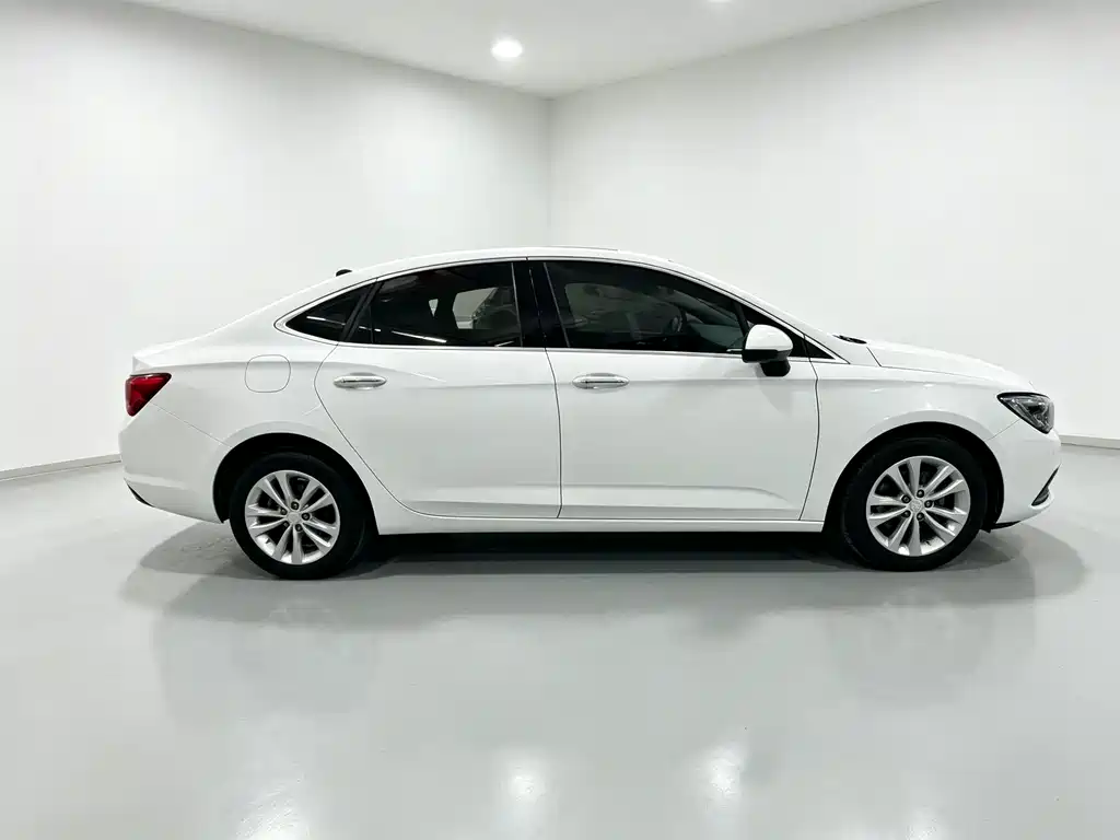 Buick Verano — миниатюра 15