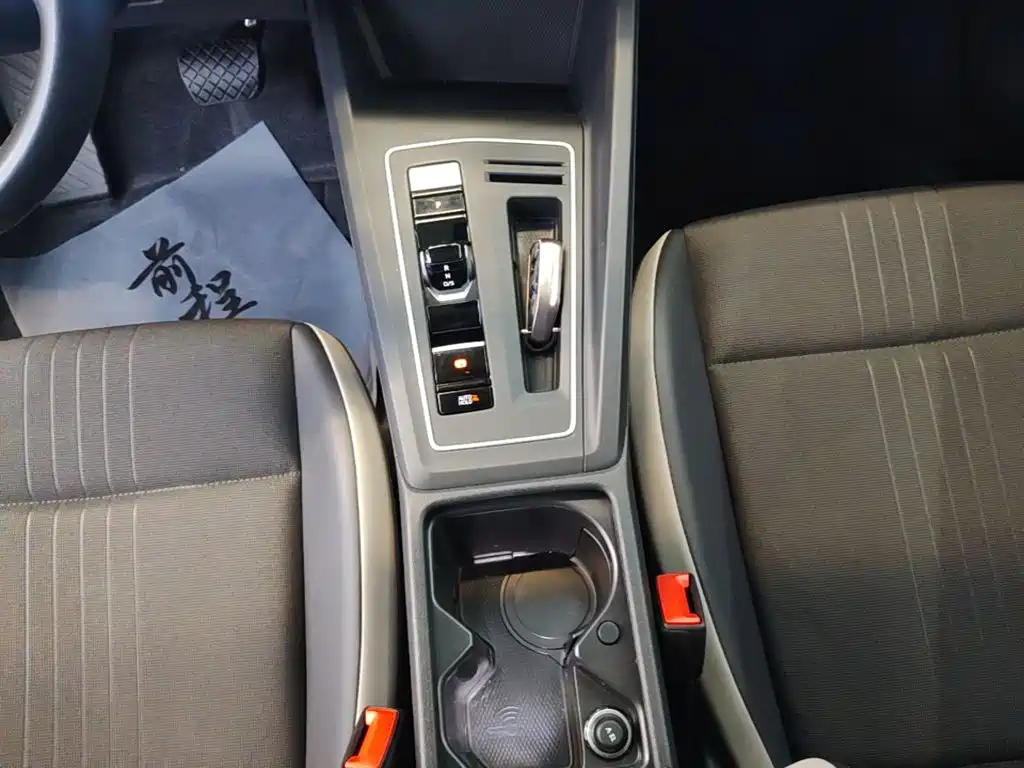 Volkswagen Golf — миниатюра 14