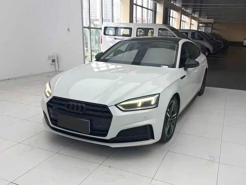 Audi A5 (Import)