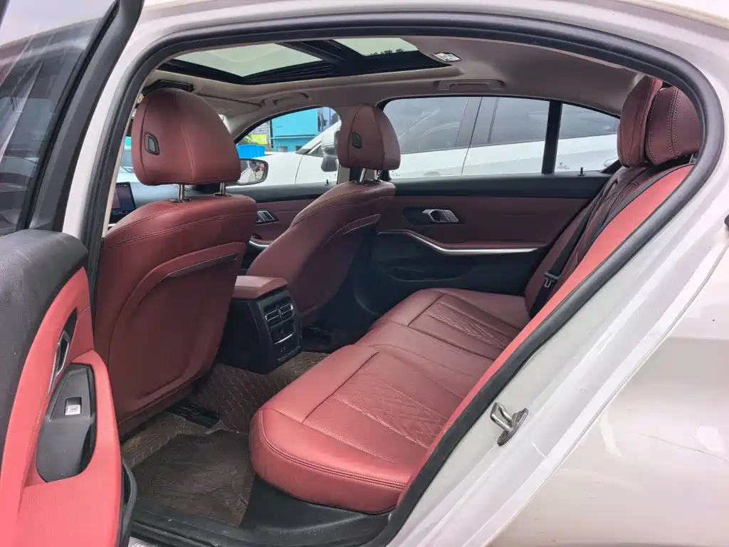 BMW 3 Series — миниатюра 8