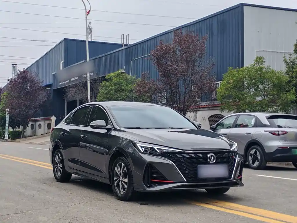Changan Eado — миниатюра 4
