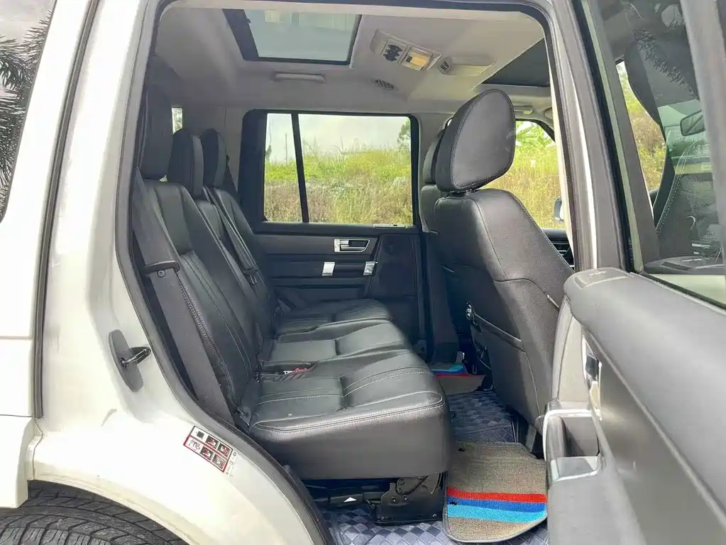 Land Rover Discovery — миниатюра 17