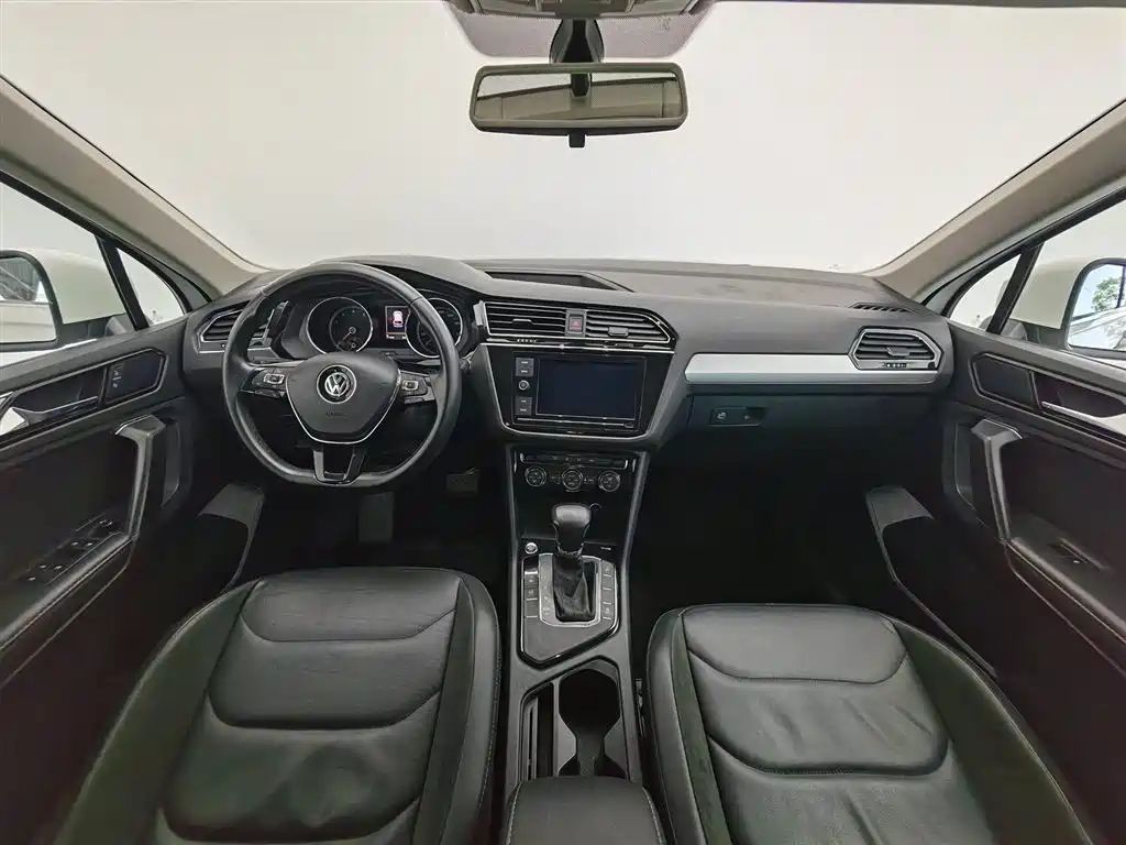 Volkswagen Tiguan L L 2018 280TSI AT Comfort