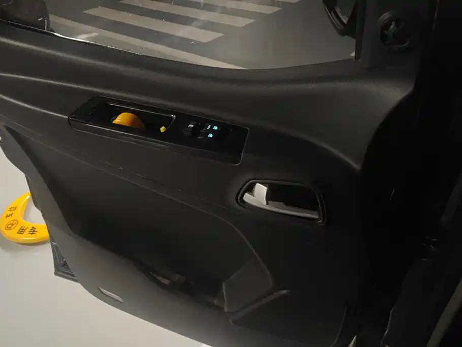 JAC Refine Refine M3 — миниатюра 7