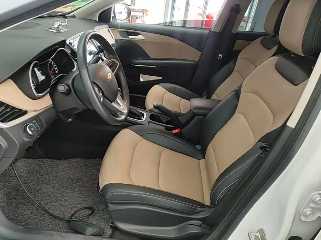 Chevrolet Monza — миниатюра 16