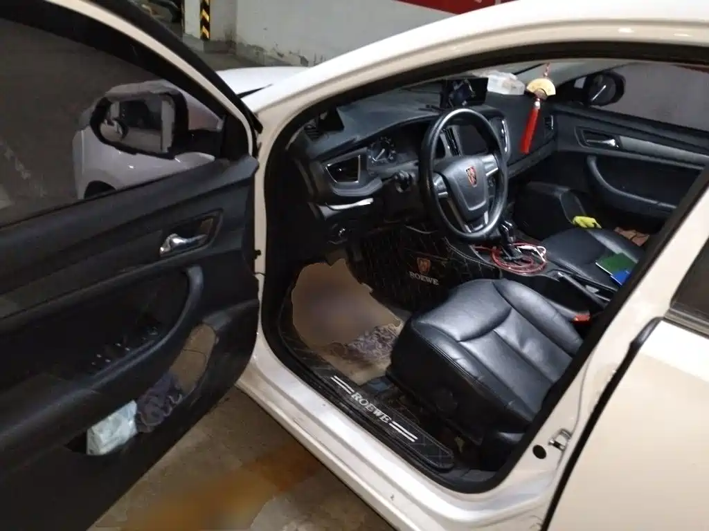 Roewe 360 — миниатюра 12