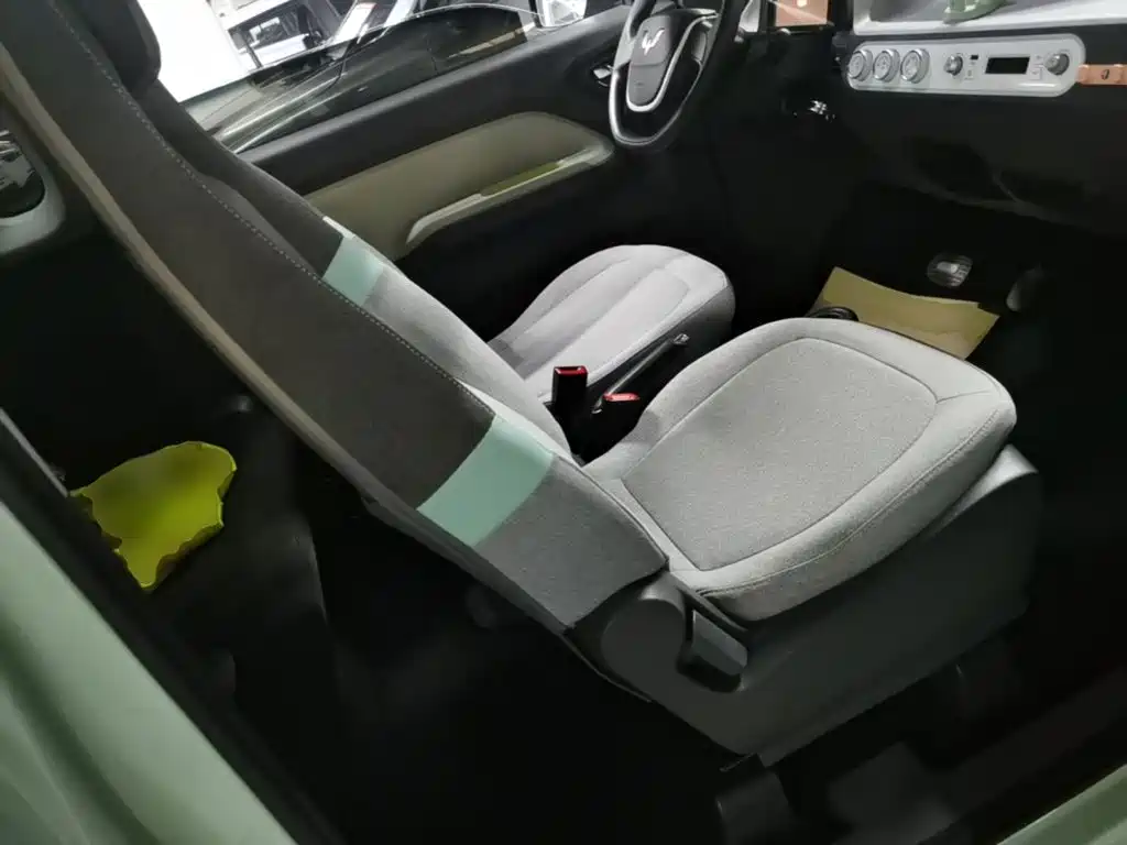 Wuling MINIEV — миниатюра 25