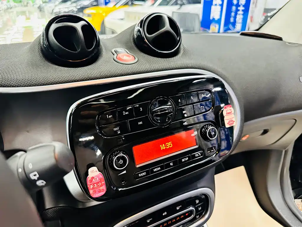 smart Smart Fortwo — миниатюра 38