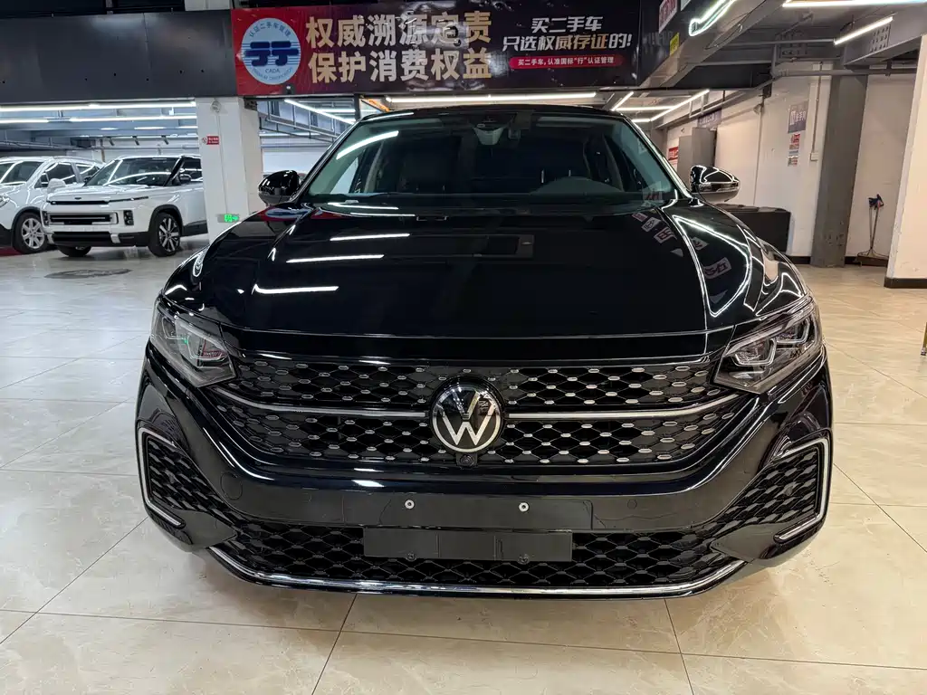 Volkswagen Passat 2024