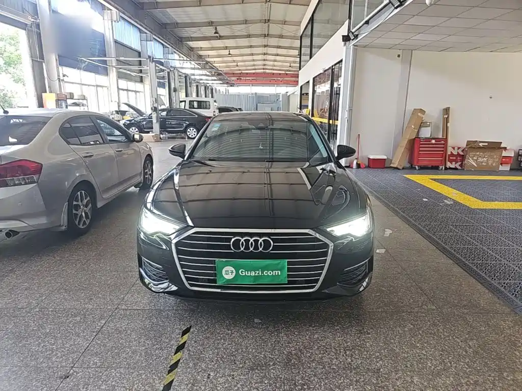Audi A6L 2021 40 TFSI Luxury