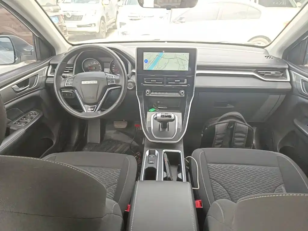 Haval M6 — миниатюра 10