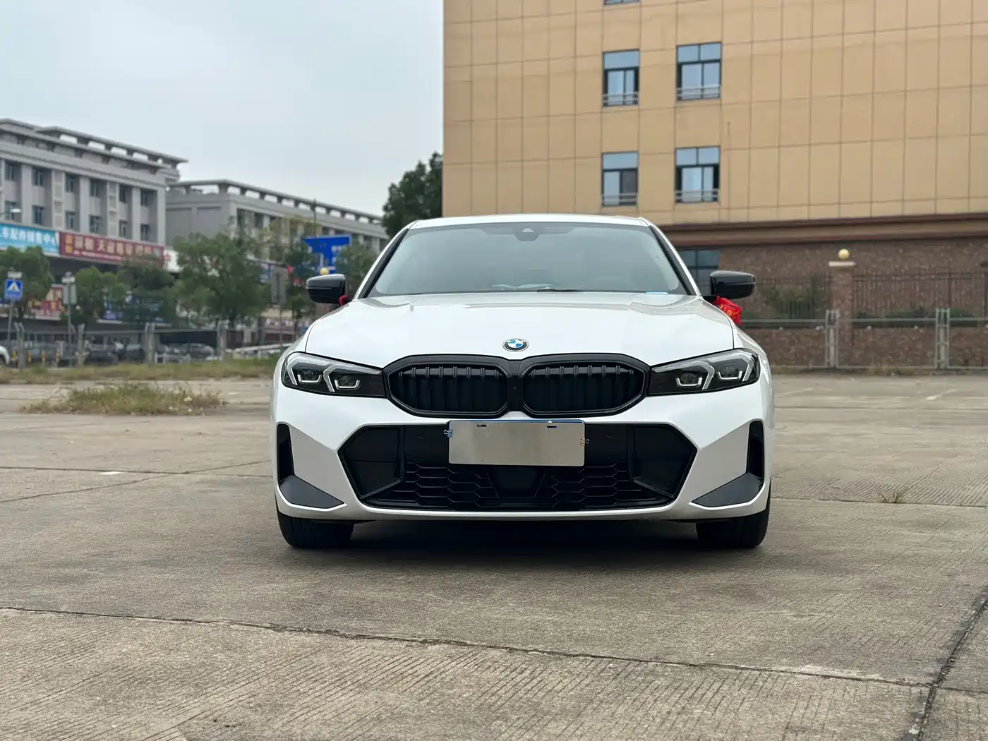 宝马3系 2026款 330Li M运动曜夜套装 2026