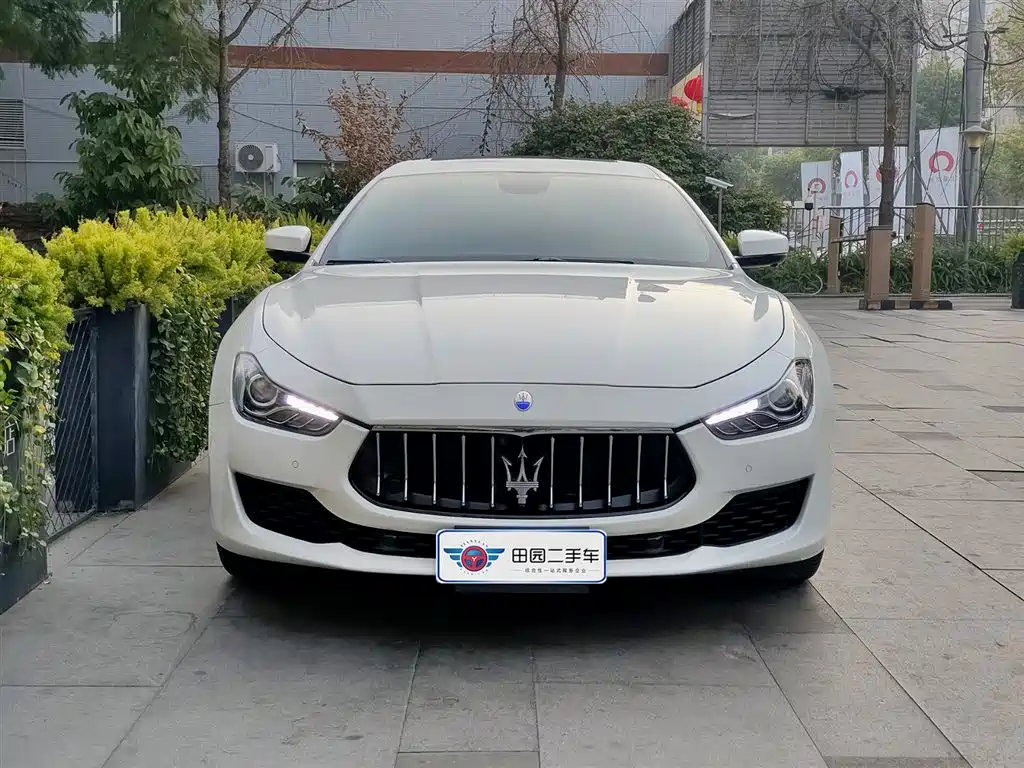 MASERATI GHIBLI