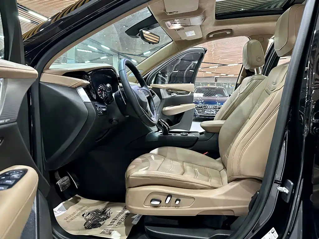 Cadillac XT6 — миниатюра 7