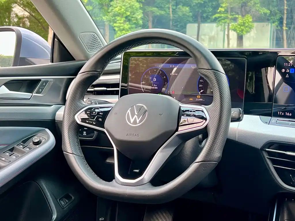 Volkswagen Lamando — миниатюра 11