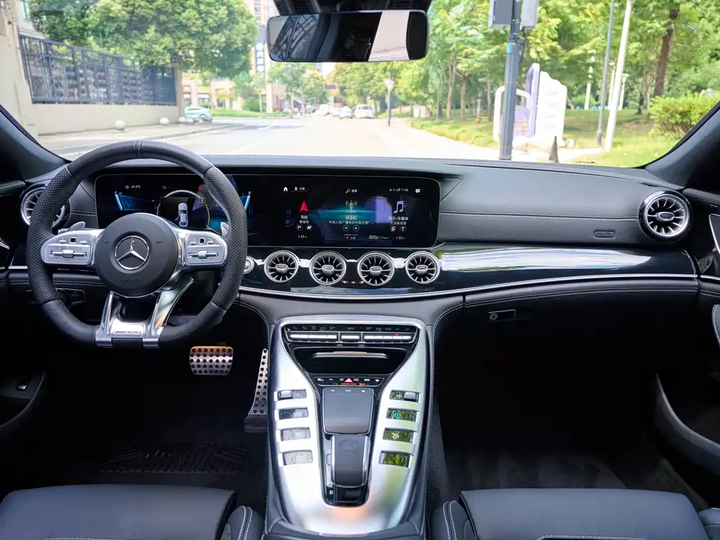 Mercedes-Benz AMG GT — миниатюра 12