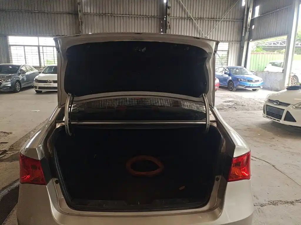 Roewe 350 — миниатюра 19