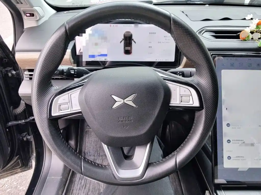 XPeng P5 — миниатюра 3