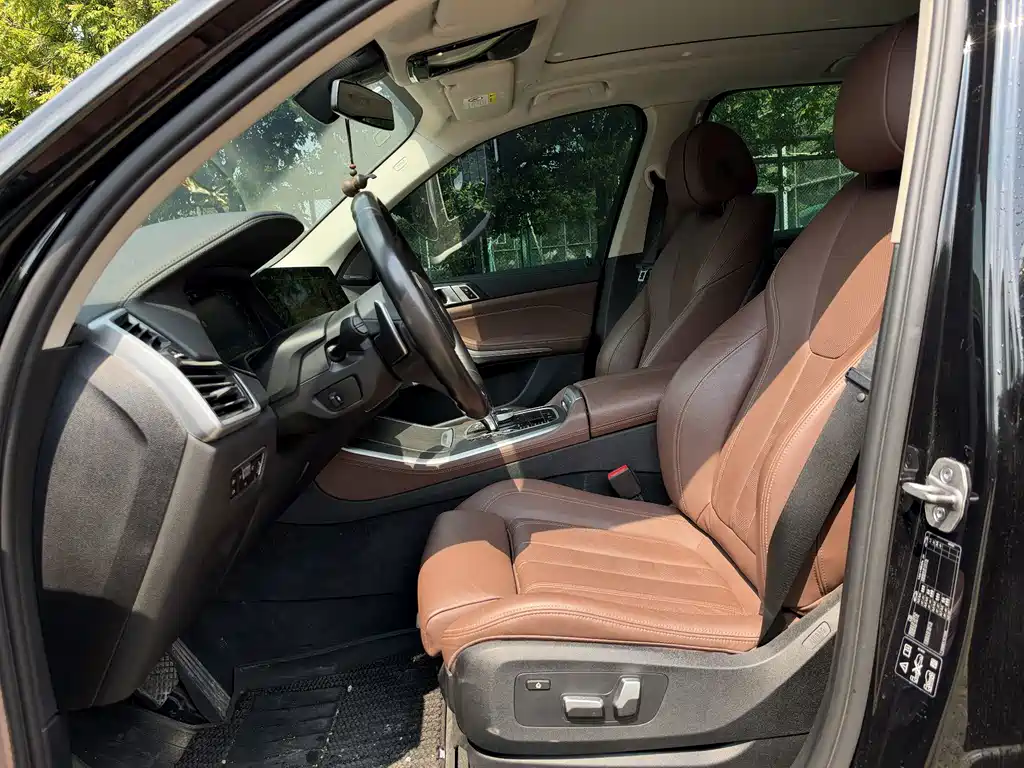 BMW X5 (Import) — миниатюра 14