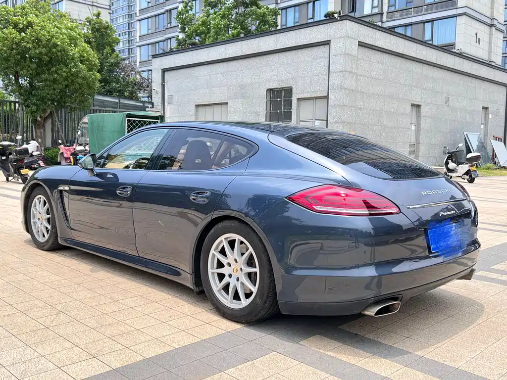Porsche Panamera 2010 Panamera 3.6L