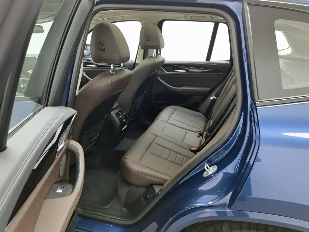 BMW X3 — миниатюра 15