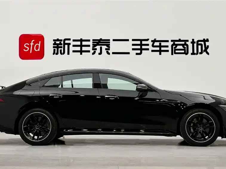 MERCEDES-BENZ AMG GT