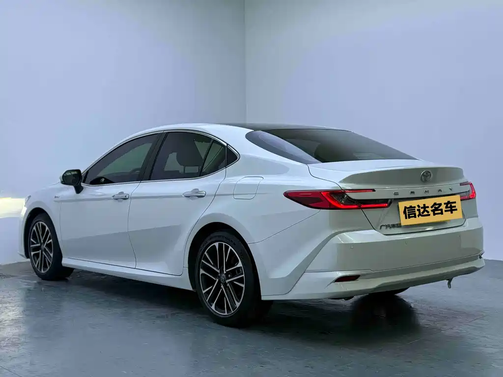 Toyota Camry 2024 2.5HG Luxury