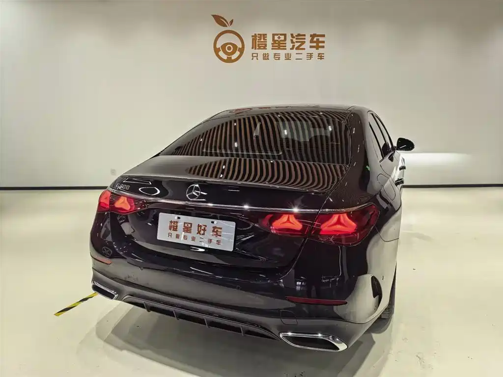 MERCEDES-BENZ E CLASS