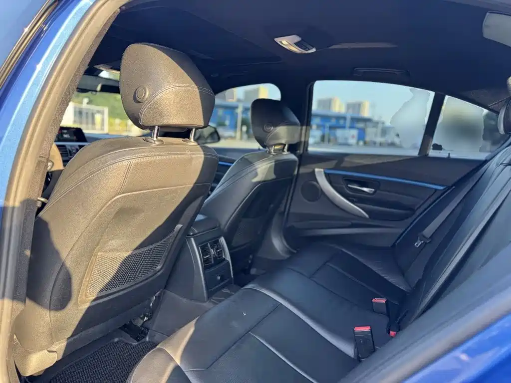 BMW 3 Series — миниатюра 17