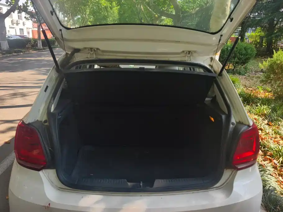 Volkswagen Polo — миниатюра 4