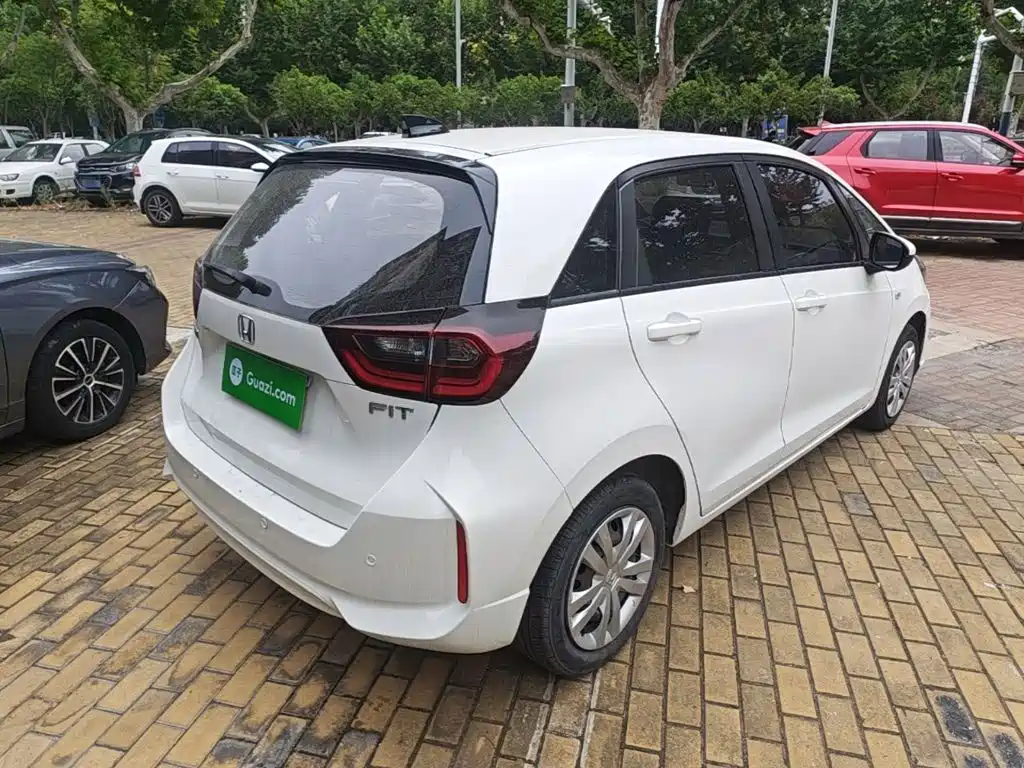 Honda Fit — миниатюра 7
