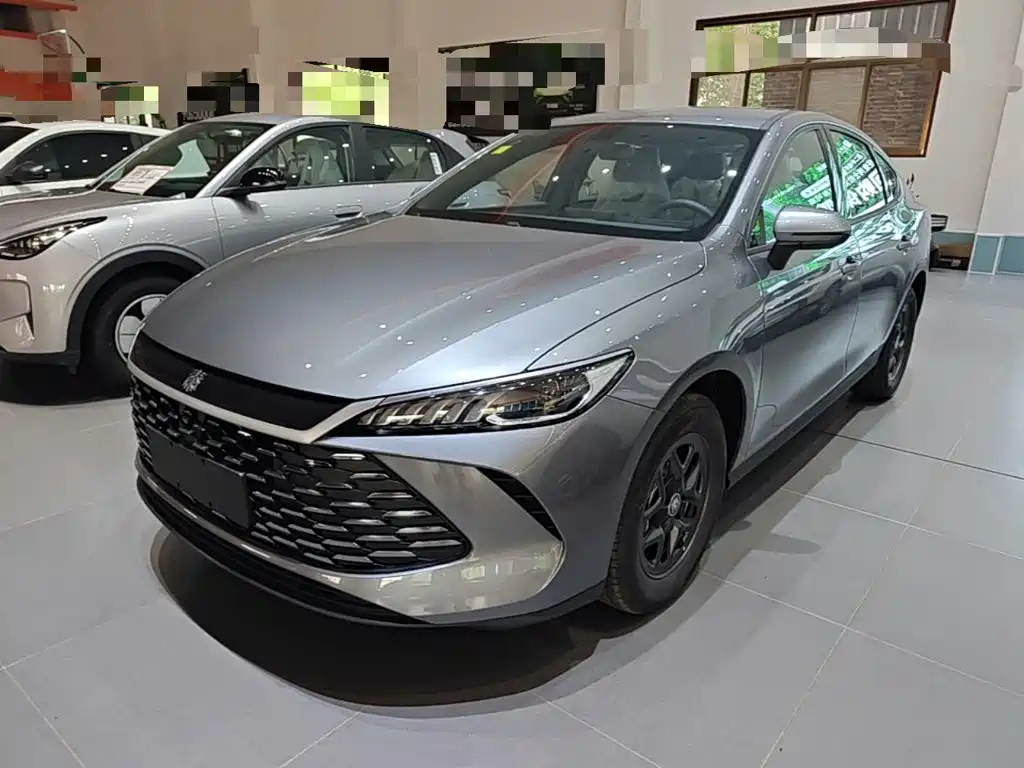 BYD Qin Plus PLUS 2025 DM-i Smart Drive 128KM