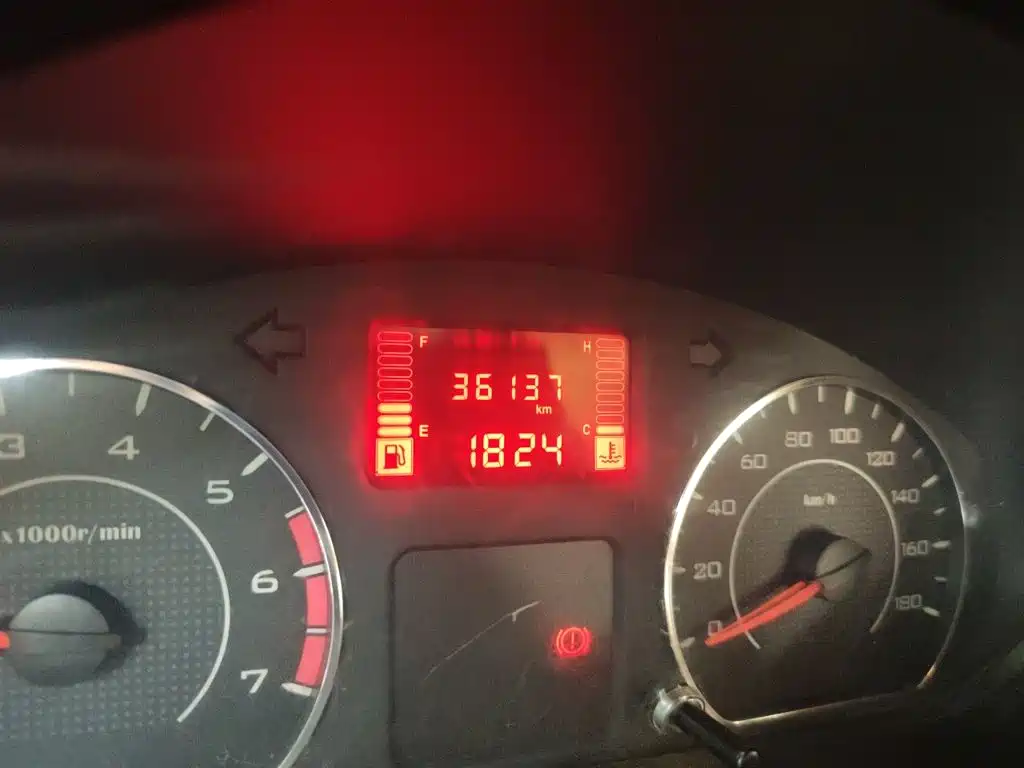 Wuling Rongguang V — миниатюра 8