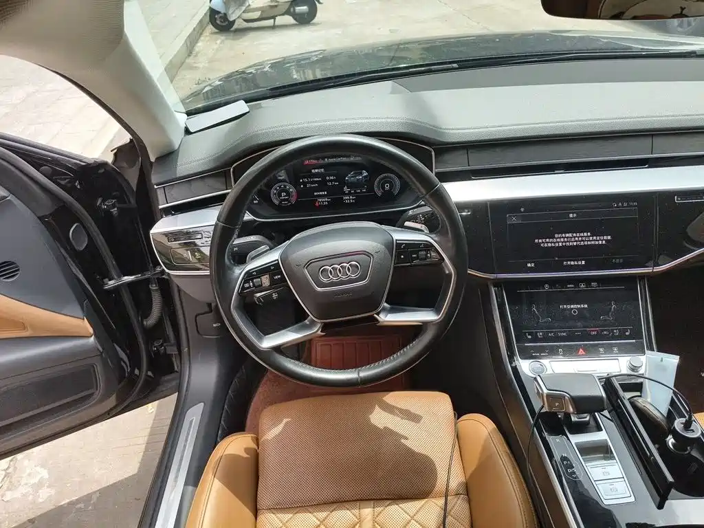 Audi A8 — миниатюра 3