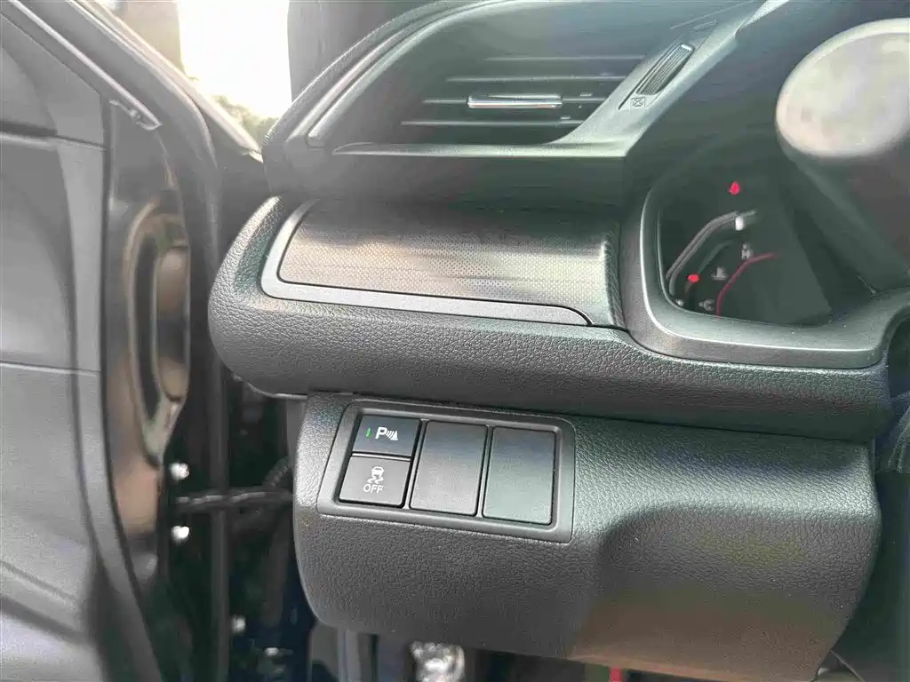 Honda Civic — миниатюра 16