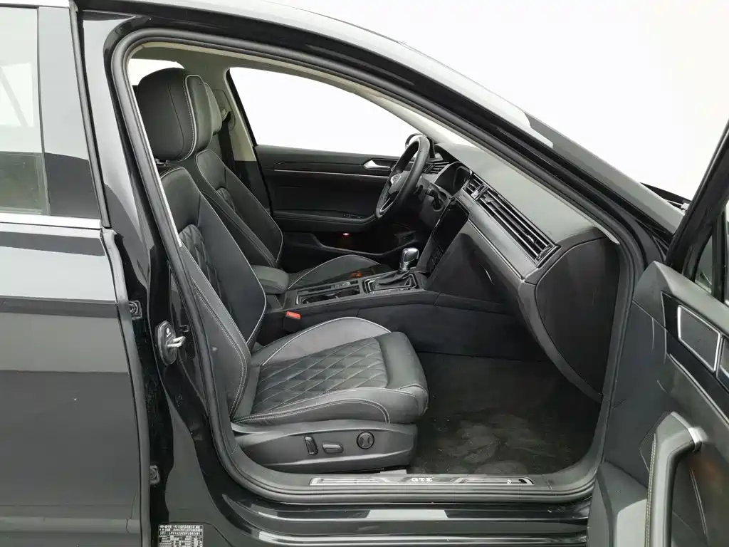 Volkswagen Magotan PHEV — миниатюра 23