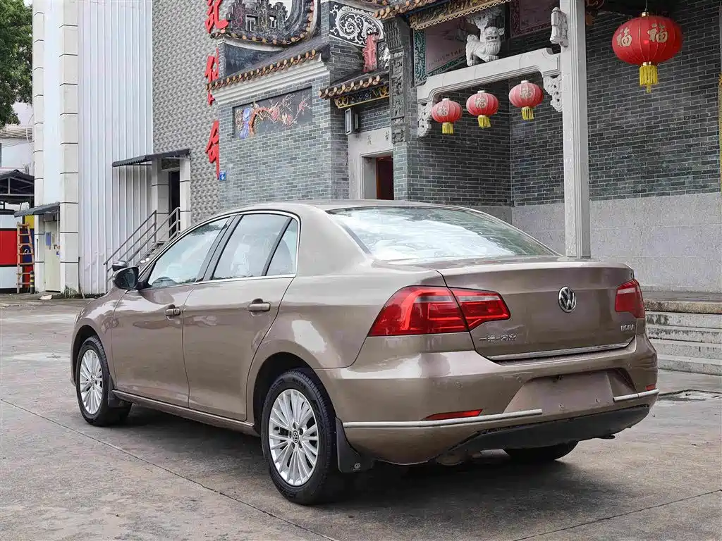 Volkswagen Bora 1.6L Auto Luxury Type, фото 9