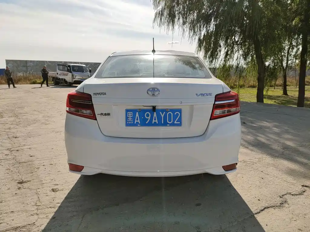 Toyota Vios — миниатюра 9