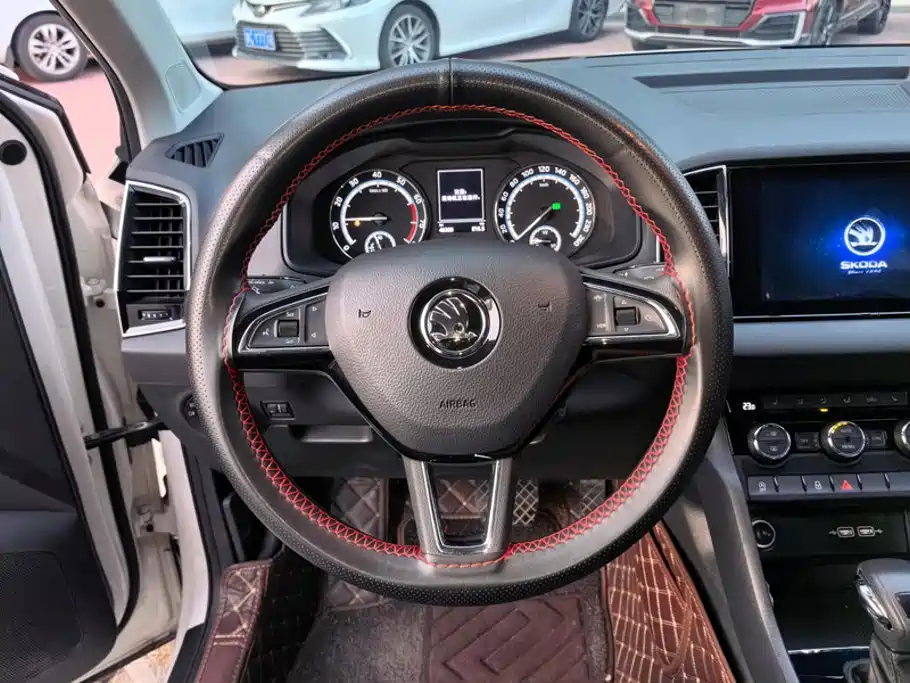 Skoda Karoq — миниатюра 15