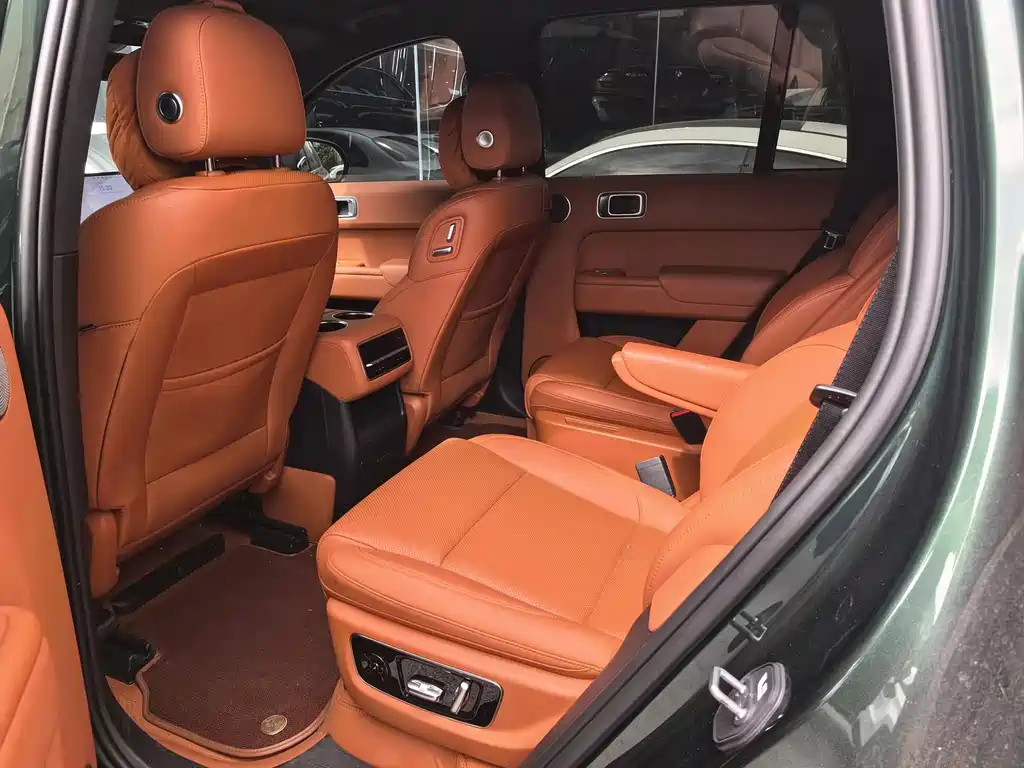 Li Auto Li L8 — миниатюра 10