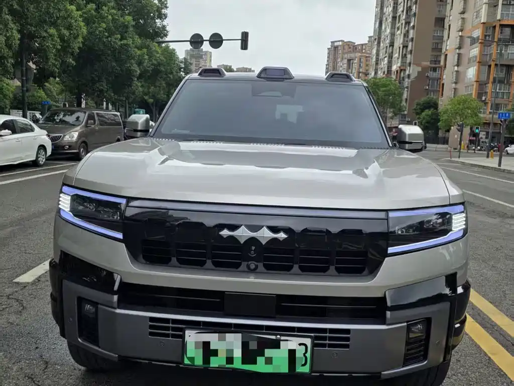 Fang Cheng Bao Leopard 8 — миниатюра 2