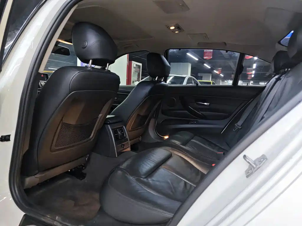 BMW 3 Series — миниатюра 5