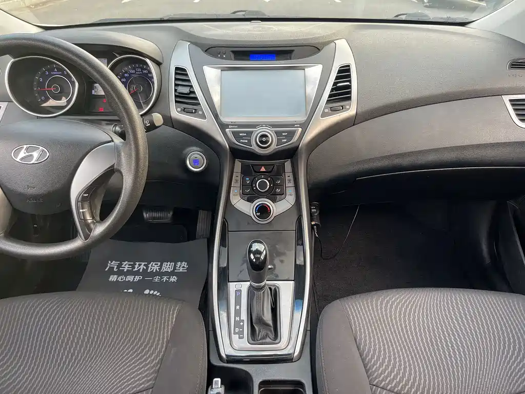 Hyundai Elantra Langdong — миниатюра 10