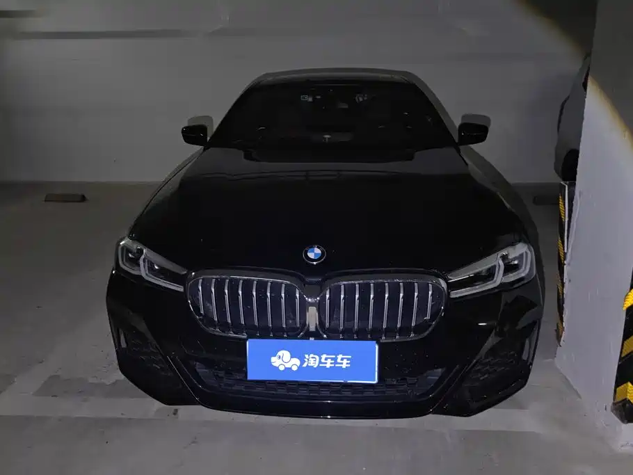 BMW 5 Series — миниатюра 2